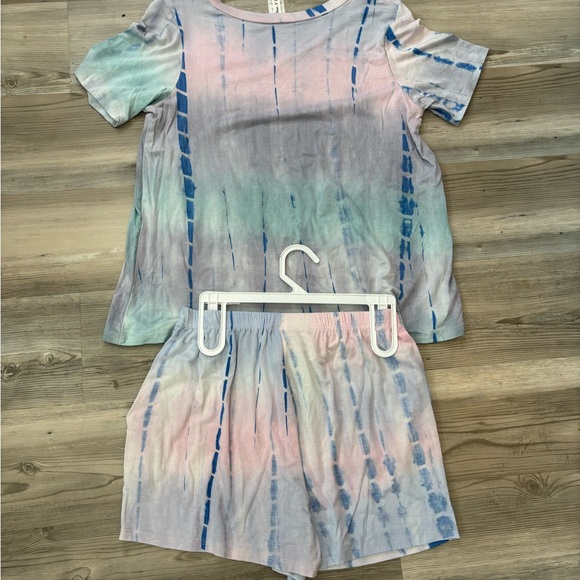 Now N Forever NWT Tie-Dye lounge set, very soft size small - Picture 2 of 5